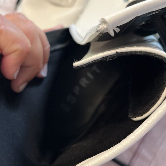 ESPRIT White and Black Shelby Booties White Vegan Leather Combat Boots Size 9 - Picture 10 of 12